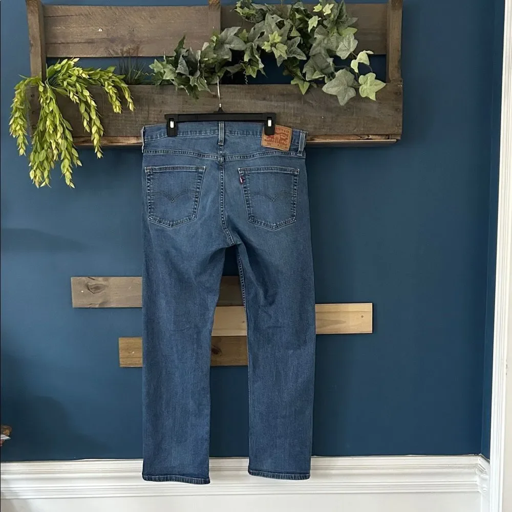 Levi 559 Jeans Men’s Size 33/30 EUC